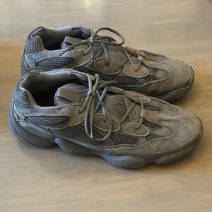 Men's Yeezy 500 grey
